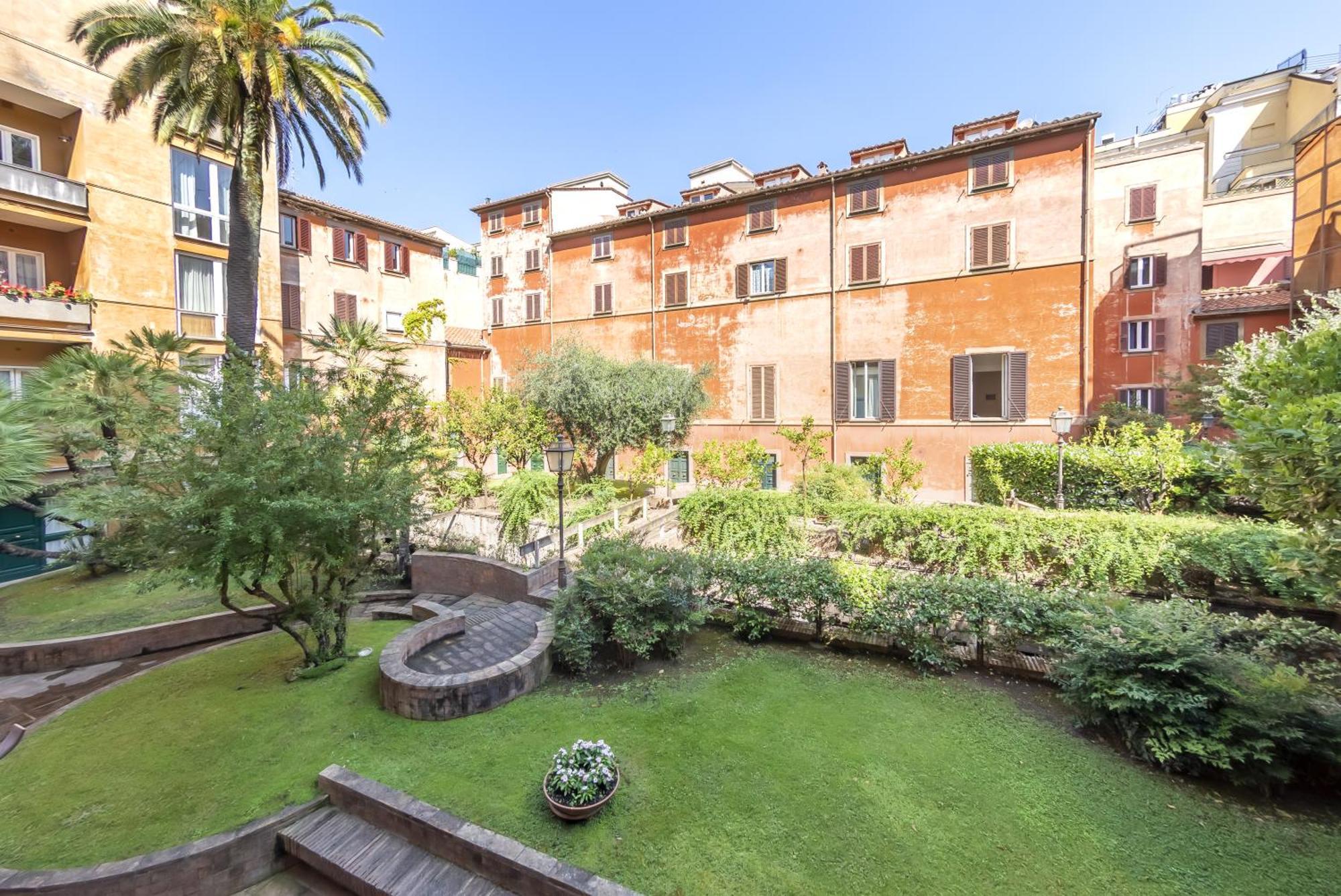 Giove In Trevi Apartment Рим Екстериор снимка